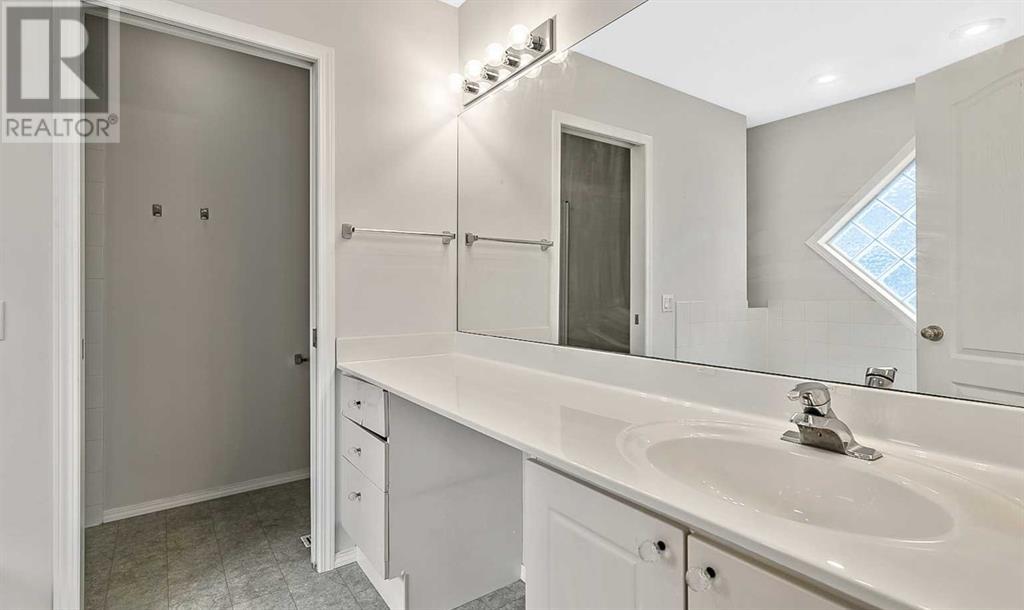 Single Family House for Sale in  Somerside Park SW Somerset Calgary 