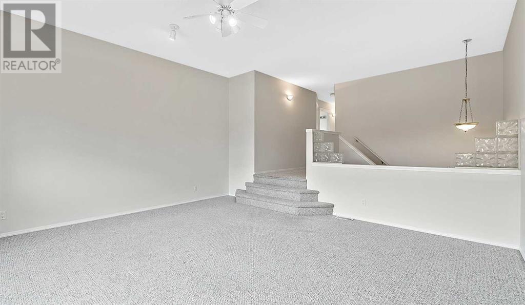 Single Family House for Sale in  Somerside Park SW Somerset Calgary 