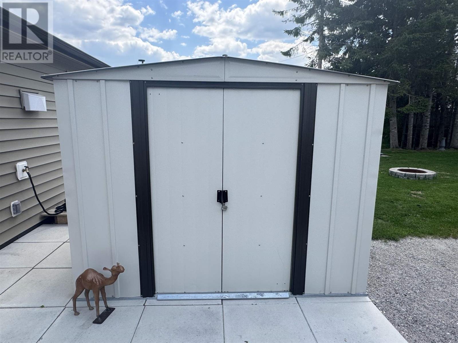 Photo 15 of 14 Flicker Ave, Manitouwadge ON