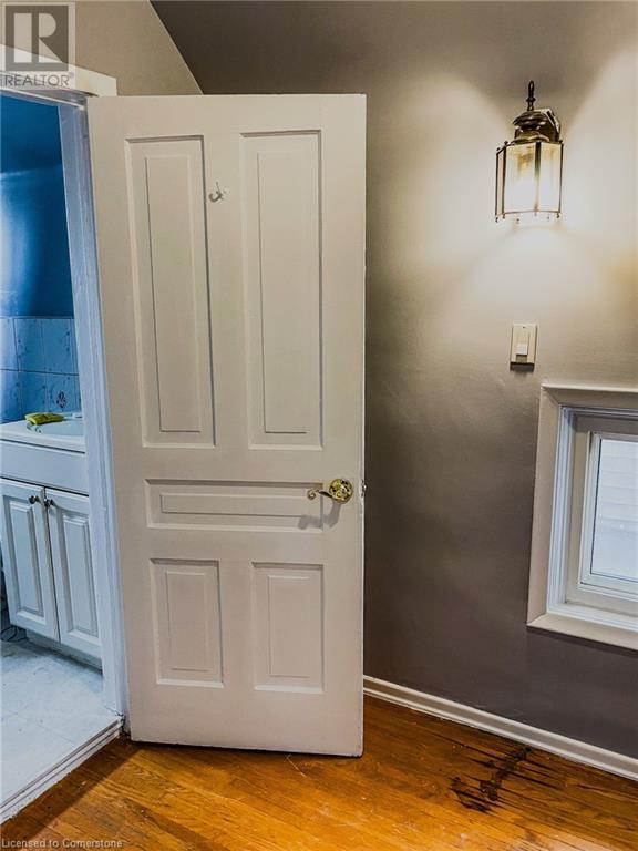 Photo 10 of 509 Colborne Street, Brantford ON