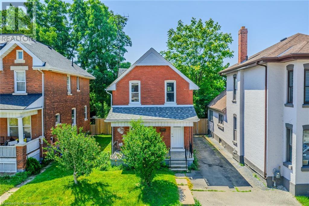 Photo 2 of 509 Colborne Street, Brantford ON
