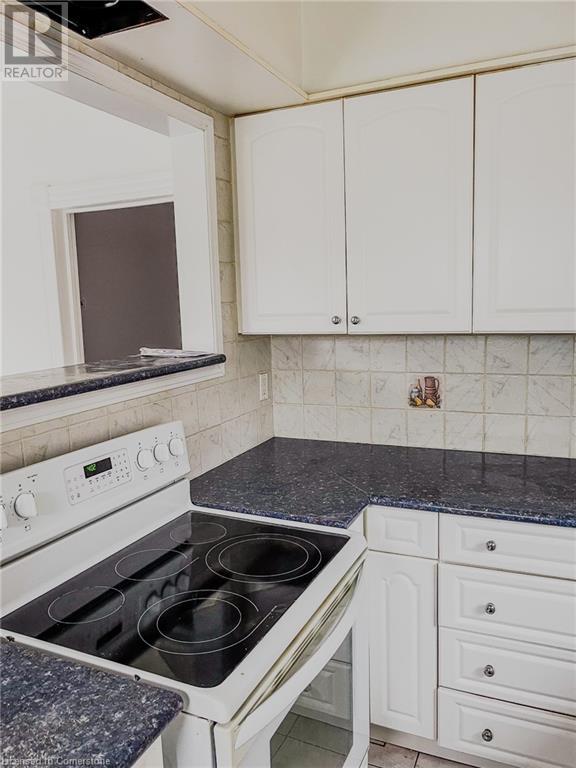 Photo 4 of 509 Colborne Street, Brantford ON