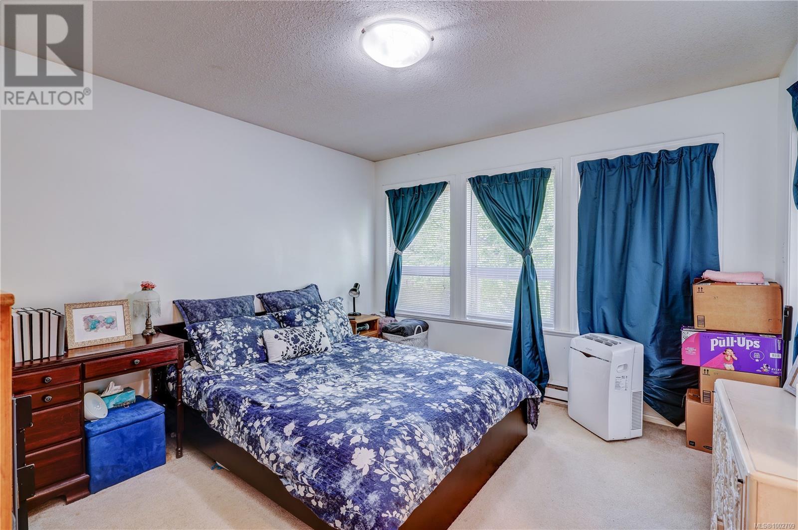 Photo 14 of 1621 Creekside Dr, Nanaimo BC
