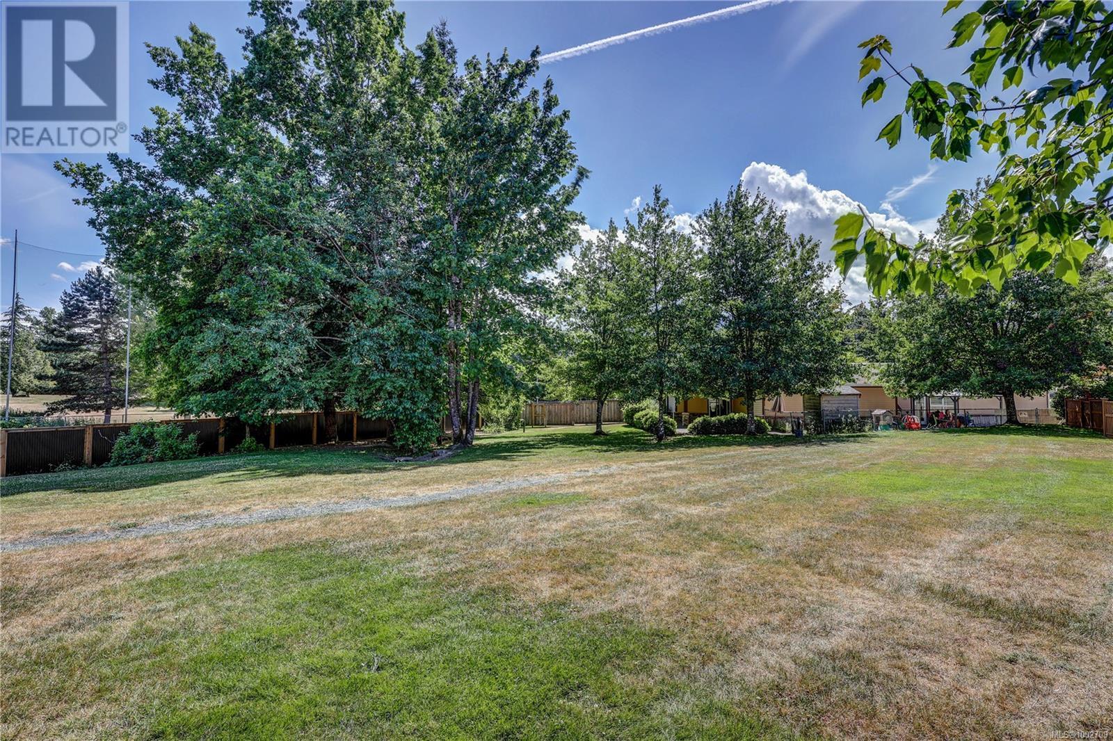 Photo 28 of 1621 Creekside Dr, Nanaimo BC