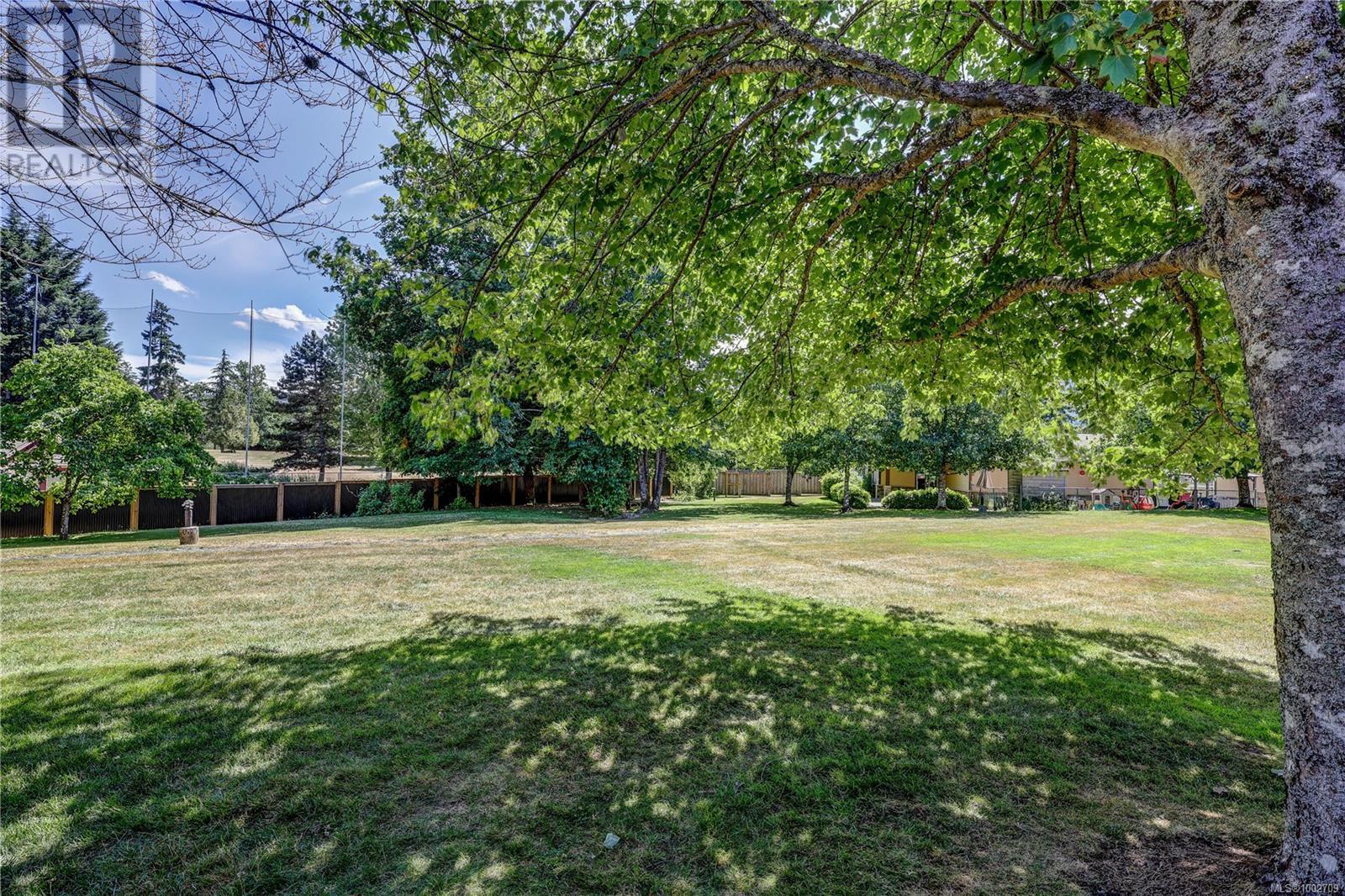 Photo 26 of 1621 Creekside Dr, Nanaimo BC