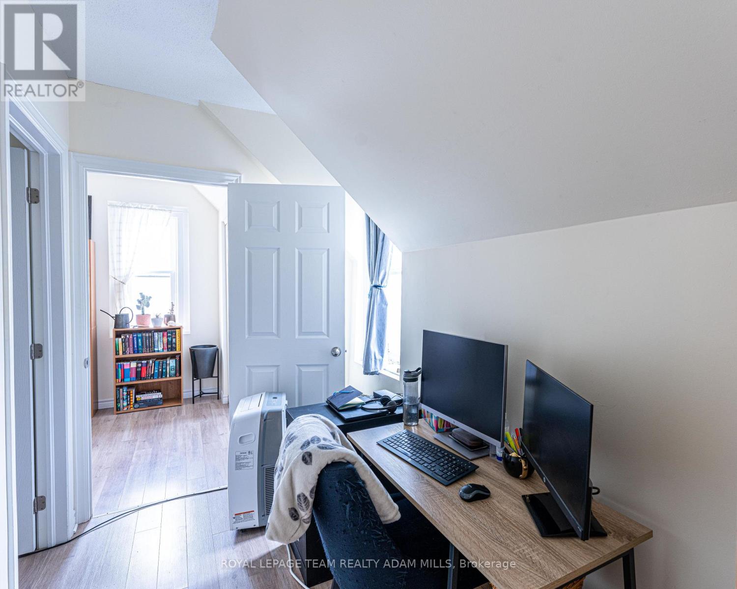 Photo 11 of 6607 6613 Fourth Line Road, Ottawa ON