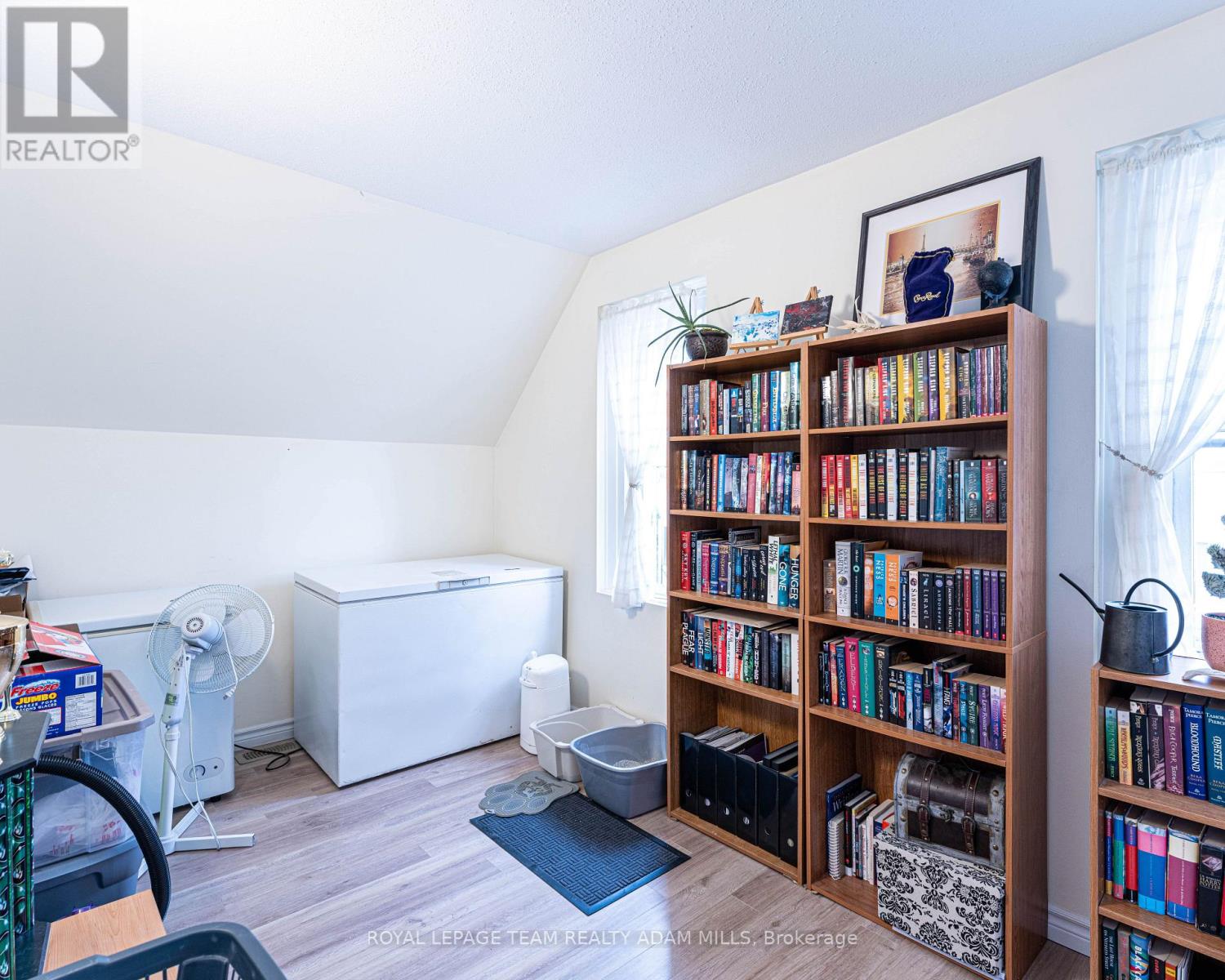Photo 13 of 6607 6613 Fourth Line Road, Ottawa ON