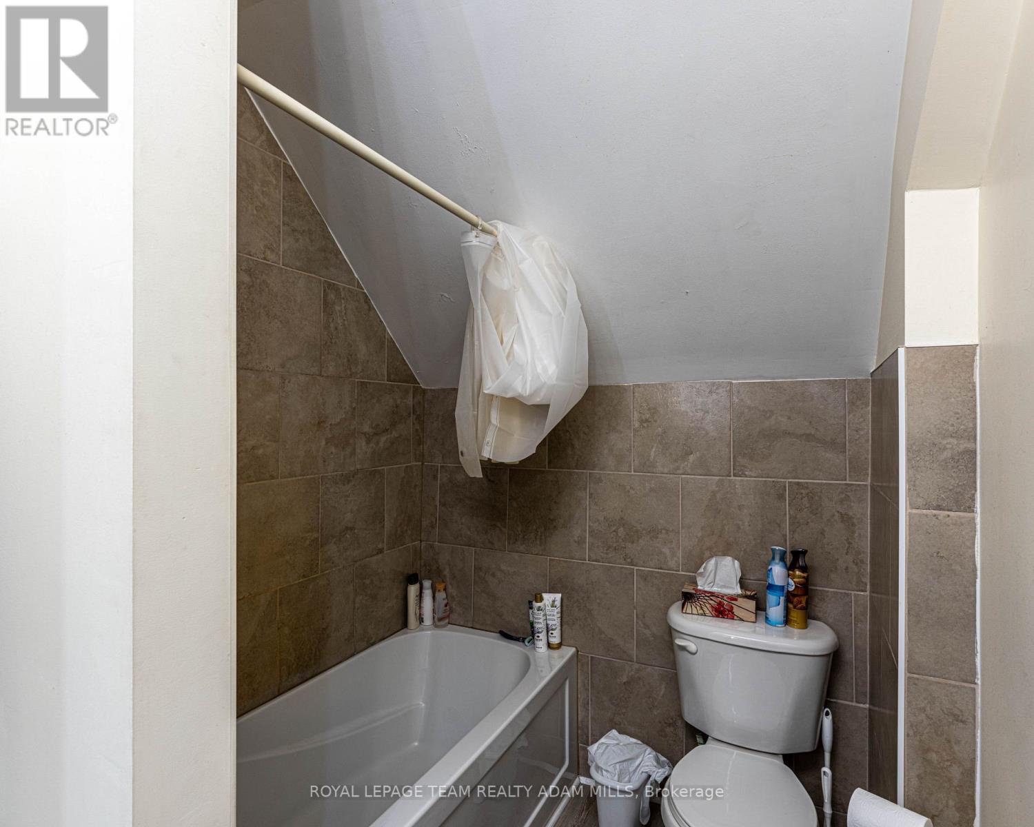Photo 16 of 6607 6613 Fourth Line Road, Ottawa ON