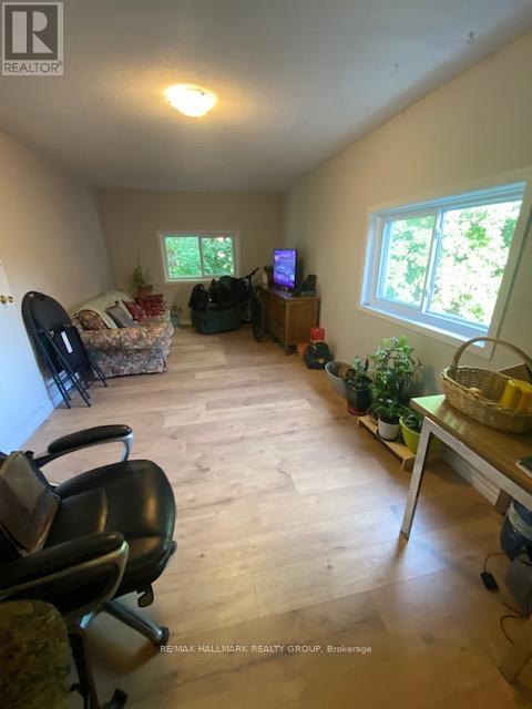 Photo 13 of 113 113 1 2 Fairmont Avenue, Ottawa ON