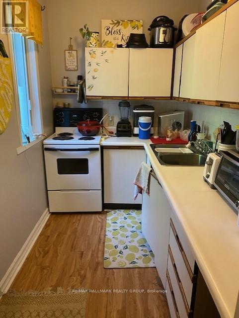 Photo 16 of 115 115 1 2 Fairmont Avenue, Ottawa ON