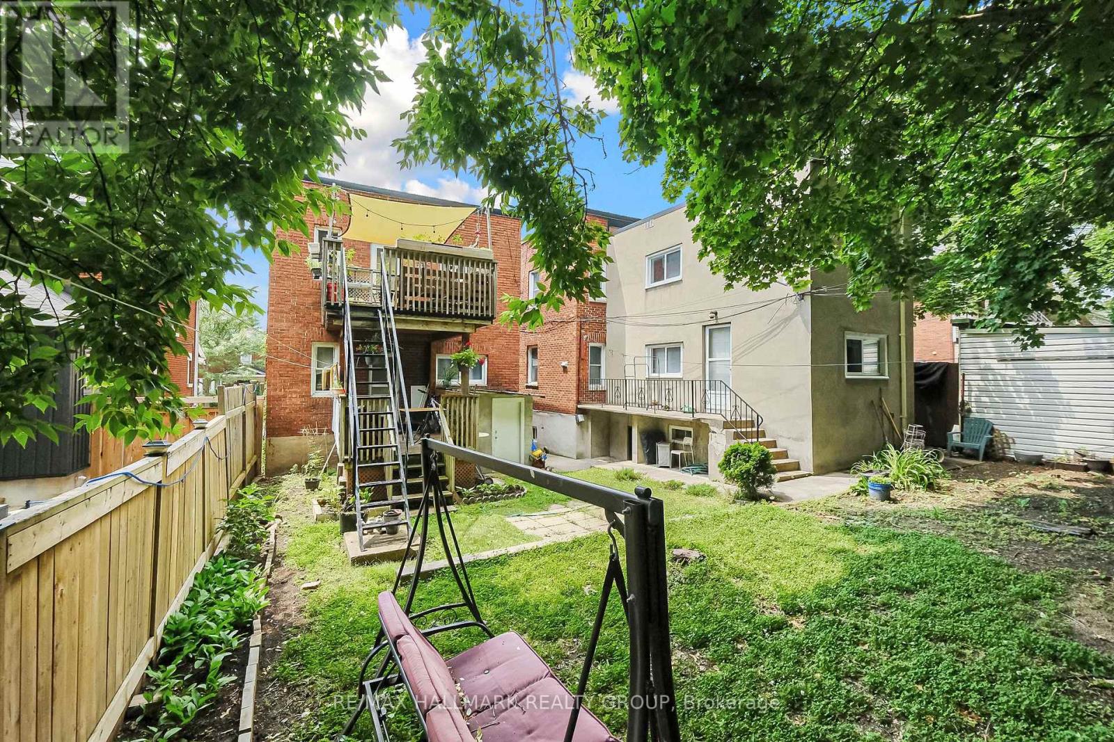 Photo 20 of 115 115 1 2 Fairmont Avenue, Ottawa ON