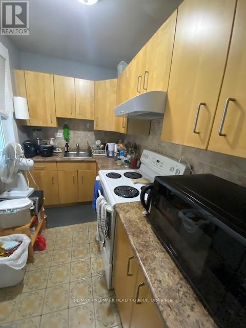 Photo 7 of 115 115 1 2 Fairmont Avenue, Ottawa ON