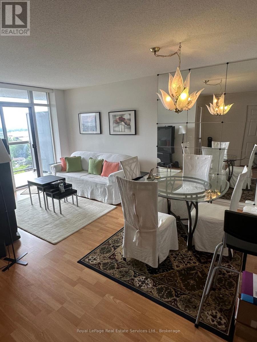 Photo 10 of 1239 18 Mondeo Drive, Toronto ON