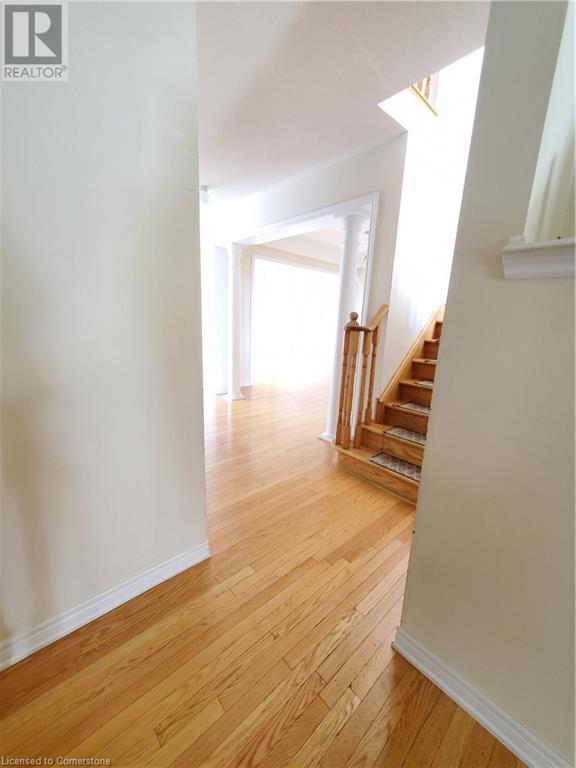 Photo 2 of 4623 Simmons Road, Burlington ON