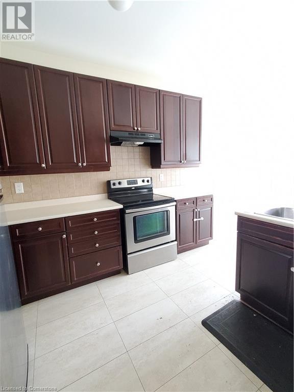 Photo 21 of 4623 Simmons Road, Burlington ON