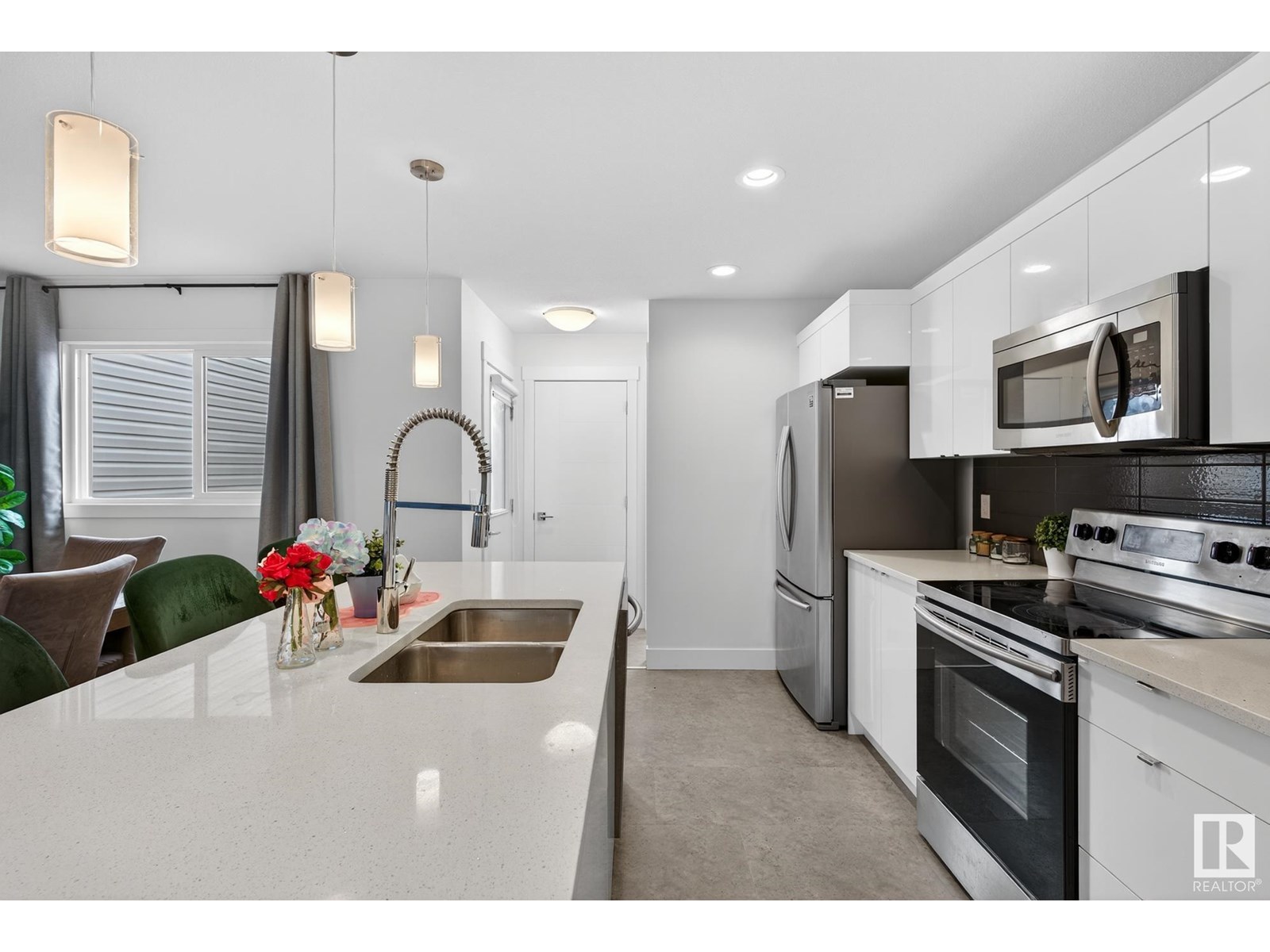 Photo 14 of 6503 King Wd Sw, Edmonton AB