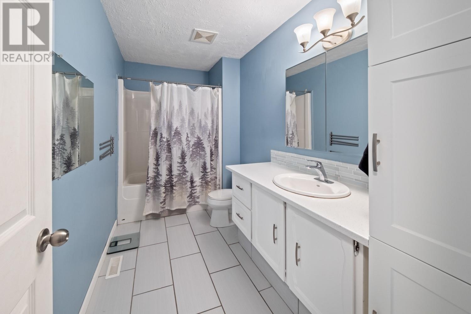 Photo 18 of 5168 Haynes Road, Vernon BC