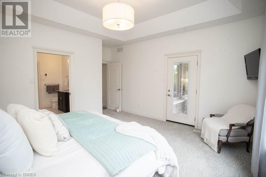 Photo 5 of 158 Willow Street Unit 6, Paris ON