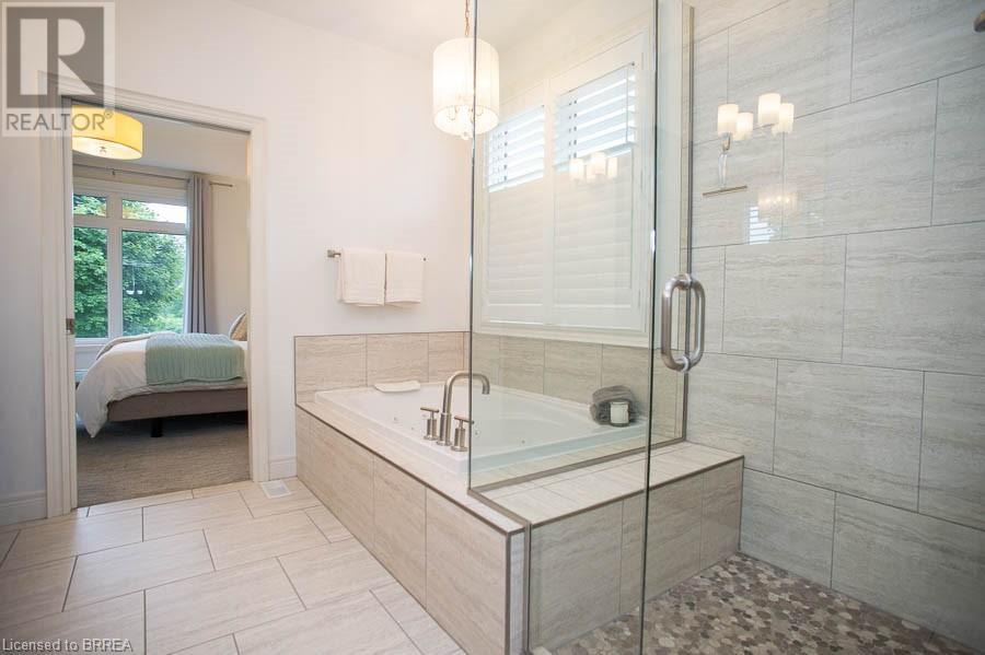 Photo 50 of 158 Willow Street Unit 6, Paris ON