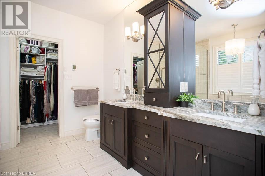 Photo 11 of 158 Willow Street Unit 6, Paris ON
