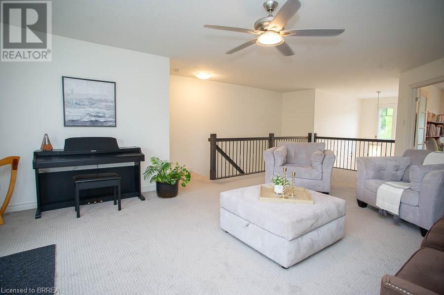 Photo 2 of 158 Willow Street Unit 6, Paris ON