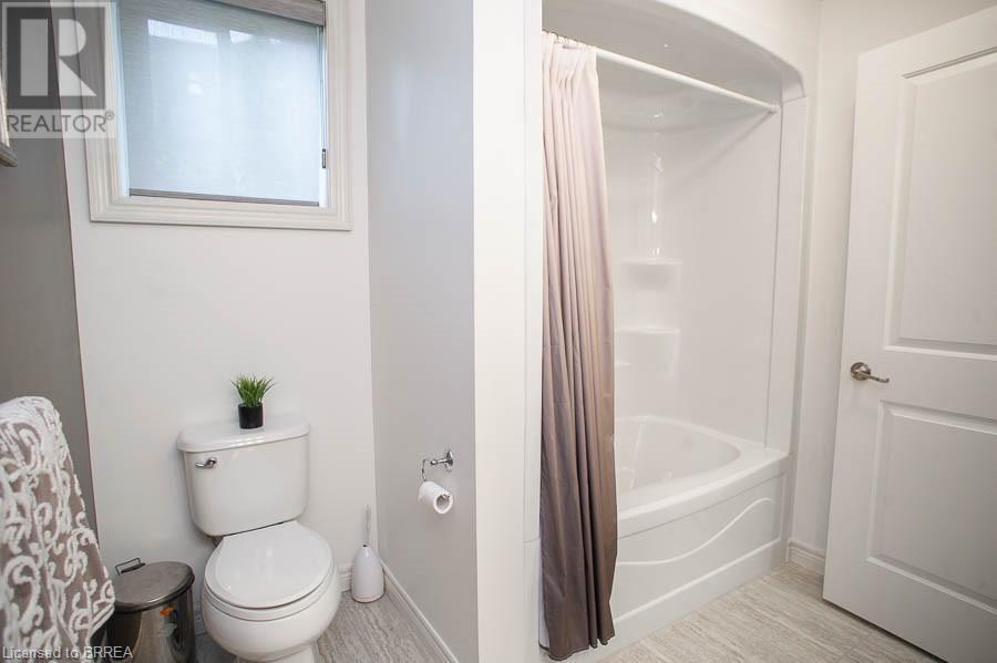 Photo 37 of 158 Willow Street Unit 6, Paris ON