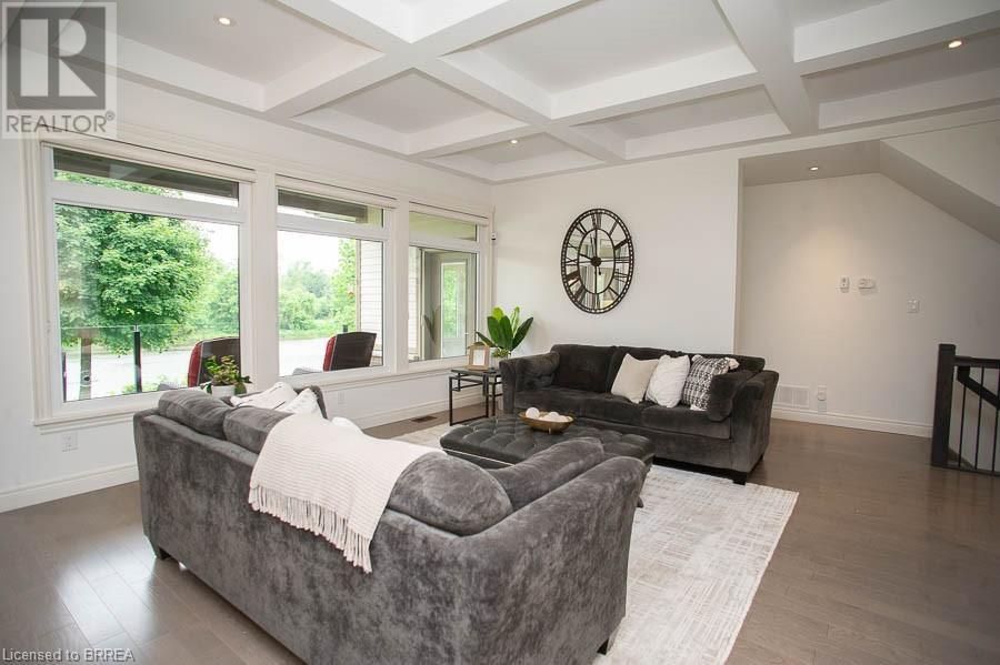 Photo 4 of 158 Willow Street Unit 6, Paris ON