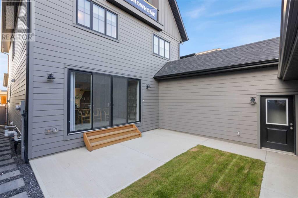 Single Family House for Sale in  Calais Drive SW Currie Barracks Calgary 