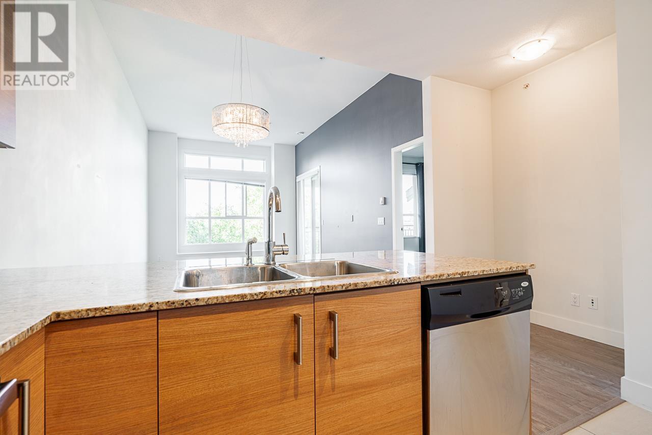 Photo 9 of 409 5788 Sidley Street, Burnaby BC