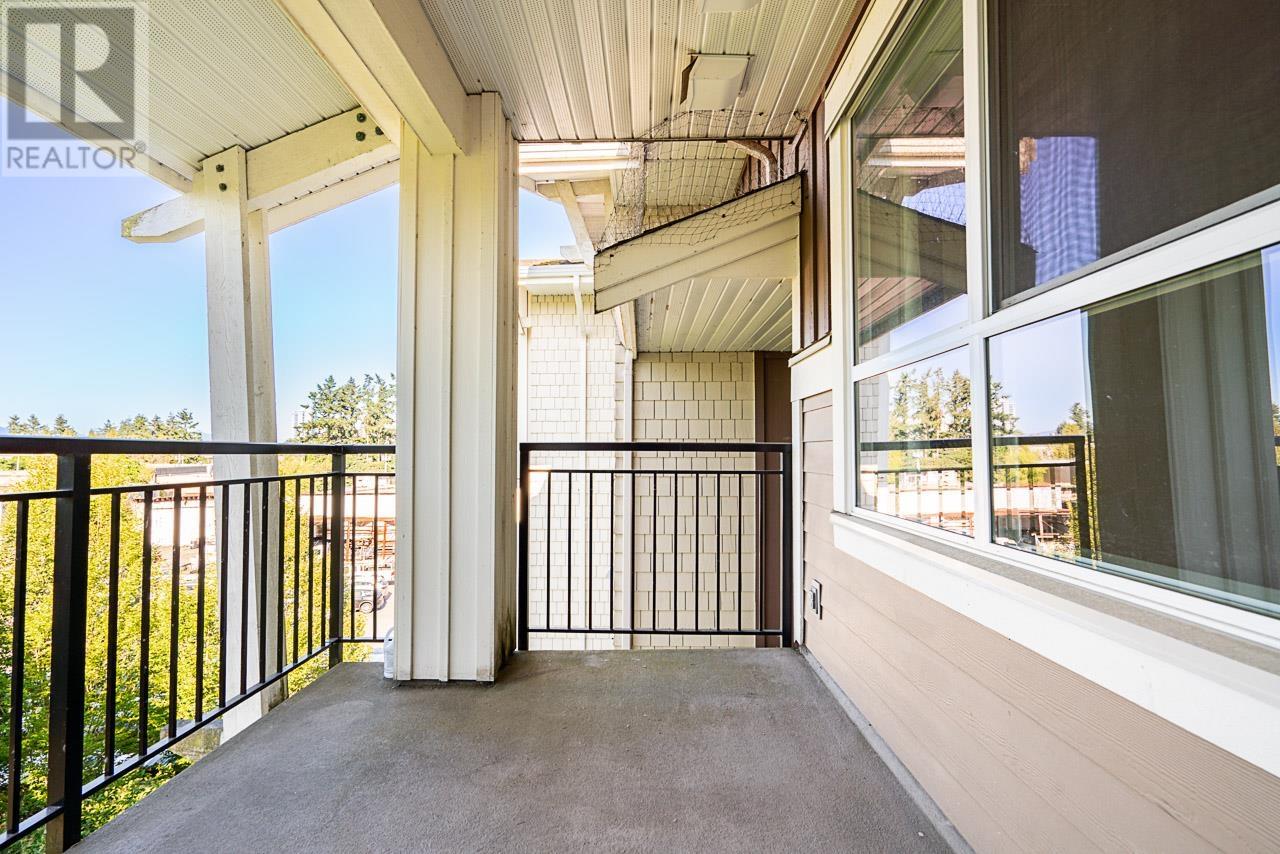 Photo 12 of 409 5788 Sidley Street, Burnaby BC