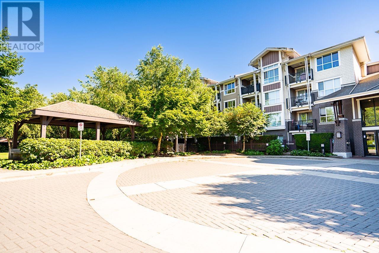 Photo 30 of 409 5788 Sidley Street, Burnaby BC