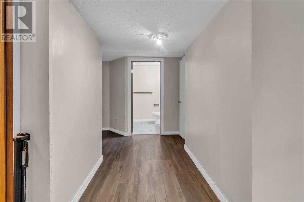 Single Family House Bungalow for Sale in  Castlefall Way NE Castleridge Calgary 