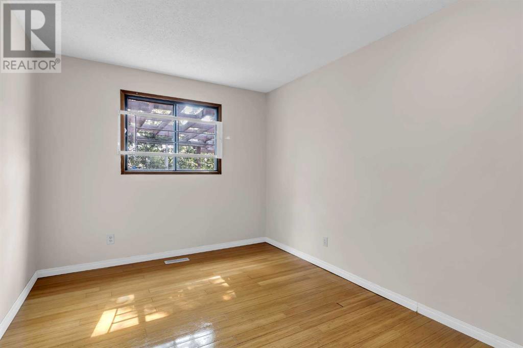 Single Family House Bungalow for Sale in  Castlefall Way NE Castleridge Calgary 
