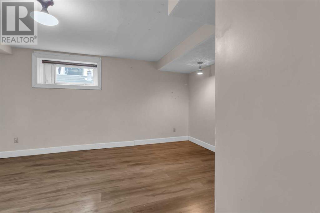 Single Family House Bungalow for Sale in  Castlefall Way NE Castleridge Calgary 