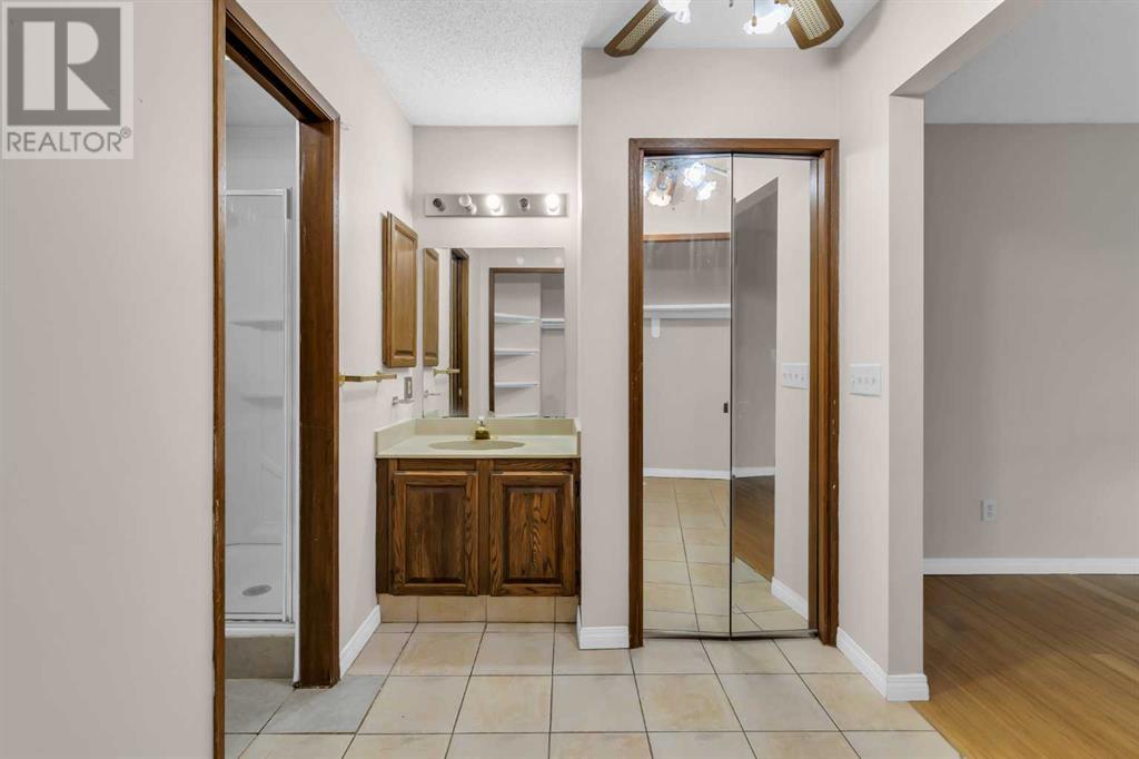 Single Family House Bungalow for Sale in  Castlefall Way NE Castleridge Calgary 