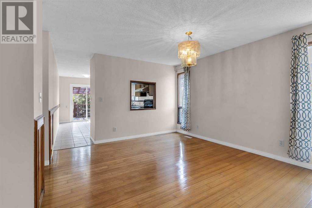 Single Family House Bungalow for Sale in  Castlefall Way NE Castleridge Calgary 