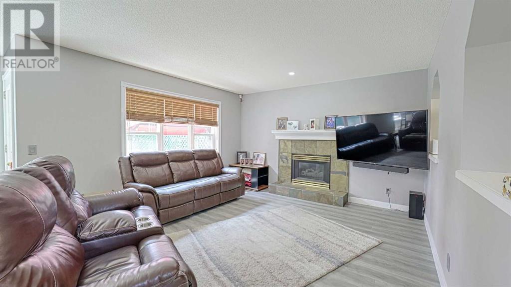 Single Family House for Sale in  Hidden Valley Drive NW Hidden Valley Calgary 