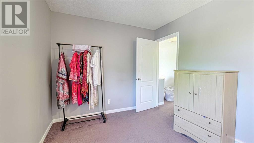 Single Family House for Sale in  Hidden Valley Drive NW Hidden Valley Calgary 