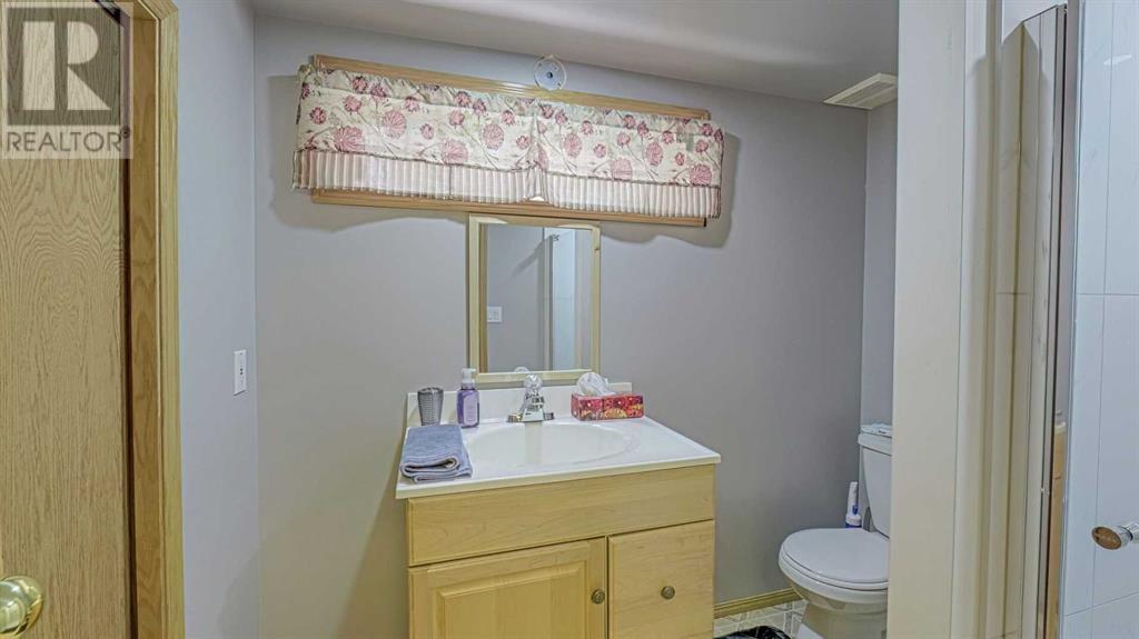 Single Family House for Sale in  Hidden Valley Drive NW Hidden Valley Calgary 
