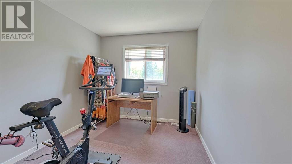 Single Family House for Sale in  Hidden Valley Drive NW Hidden Valley Calgary 