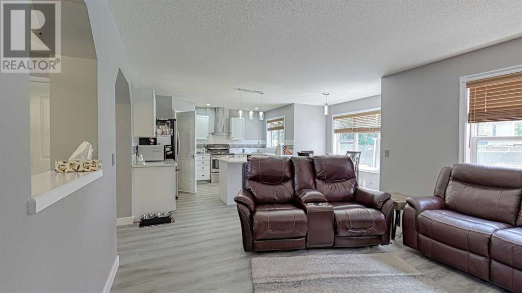Single Family House for Sale in  Hidden Valley Drive NW Hidden Valley Calgary 