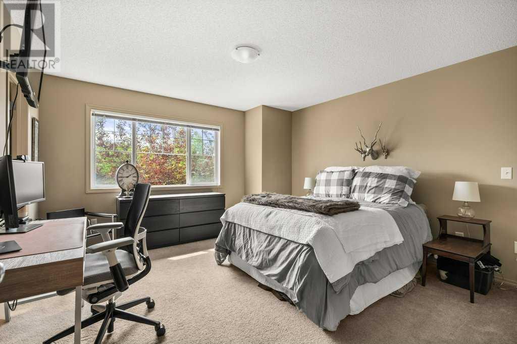 Single Family House for Sale in  Country Village Gate NE Country Hills Village Calgary 