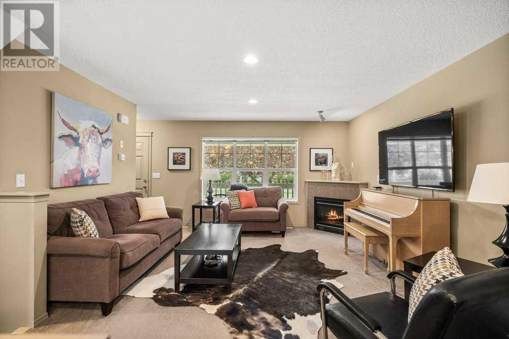 Single Family House for Sale in  Country Village Gate NE Country Hills Village Calgary 