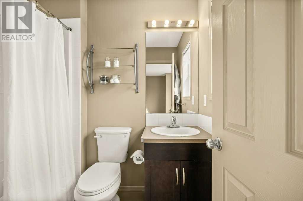 Single Family House for Sale in  Country Village Gate NE Country Hills Village Calgary 