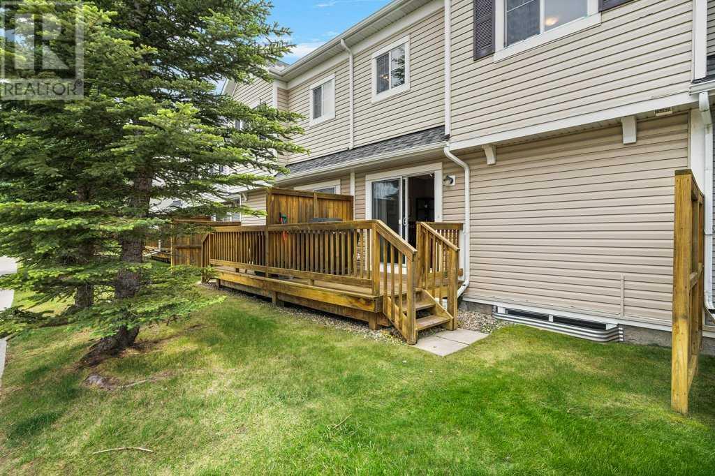 Single Family House for Sale in  Country Village Gate NE Country Hills Village Calgary 
