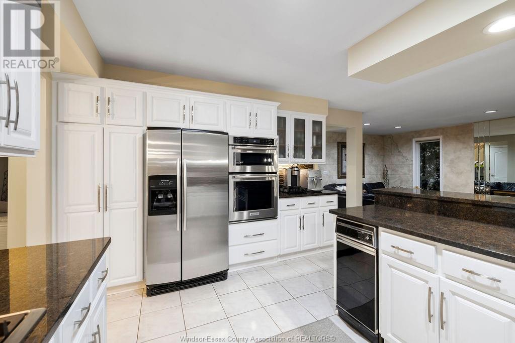 Photo 15 of 127 Mcmurren Crescent, Lakeshore ON