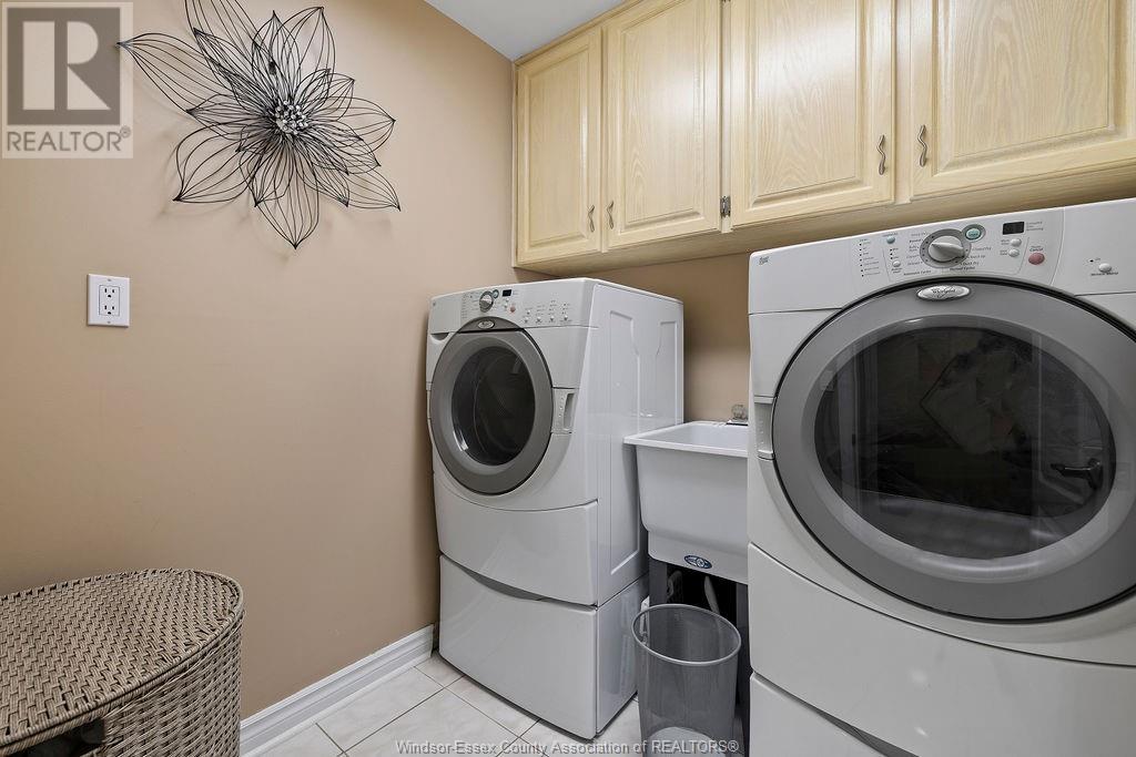 Photo 28 of 127 Mcmurren Crescent, Lakeshore ON