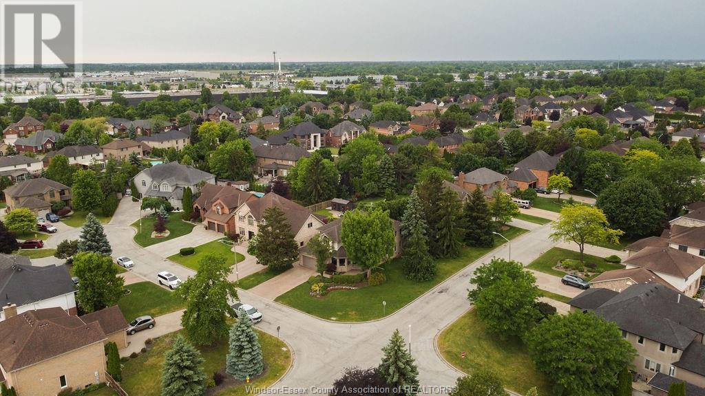 Photo 43 of 127 Mcmurren Crescent, Lakeshore ON