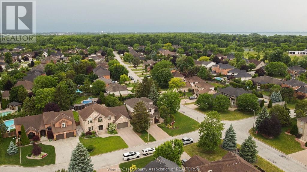Photo 44 of 127 Mcmurren Crescent, Lakeshore ON