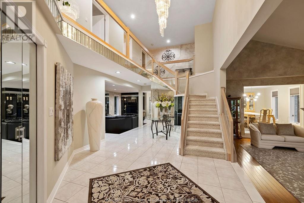 Photo 8 of 127 Mcmurren Crescent, Lakeshore ON